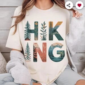 Hiking Graphic Tshirt‎